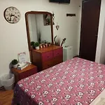 Habitación en casa particular Private In Shared House Tesalónica