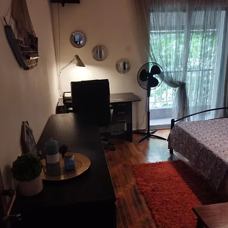 Private In Shared House Privatunterkunft